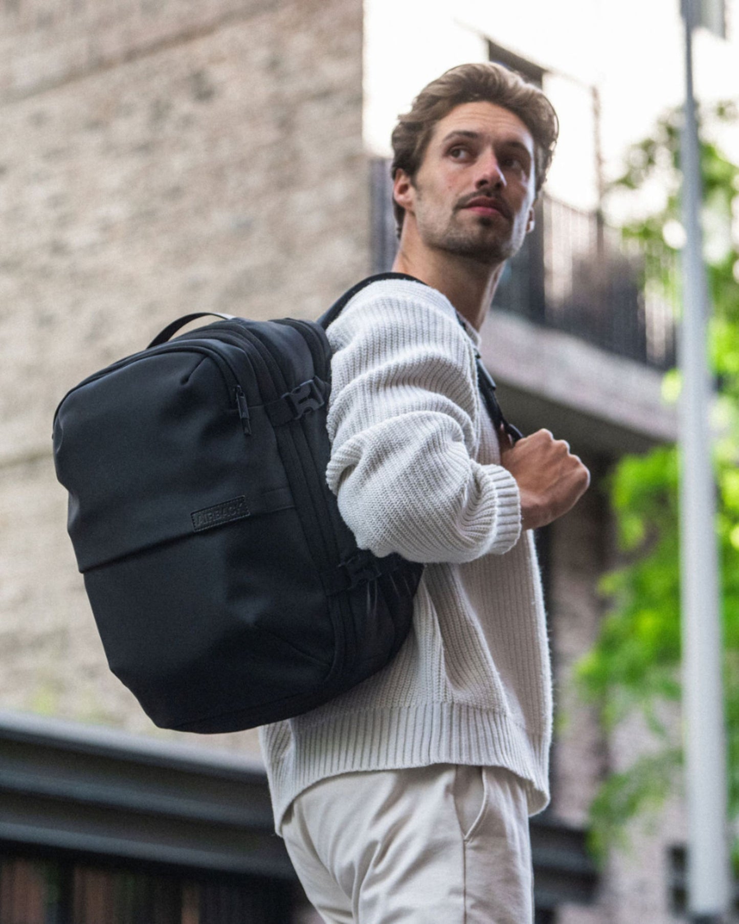 Airback GO (onder de stoel) - Matzwart