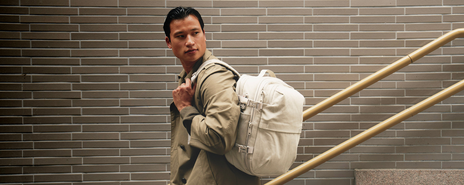 Het AIRBACK-system, vernieuwd in canvas.