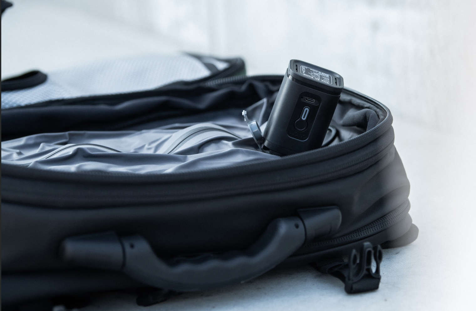 Video laden: Video of Airback Air Pump